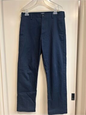 Classic Lands’ End men’s navy blue chinos